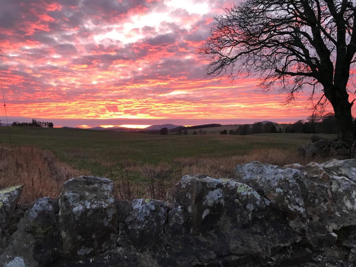 Wilding On A Whim Hotel West Linton Buitenkant foto
